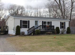 136 Joatmon Dr, Auburn, ME 04210