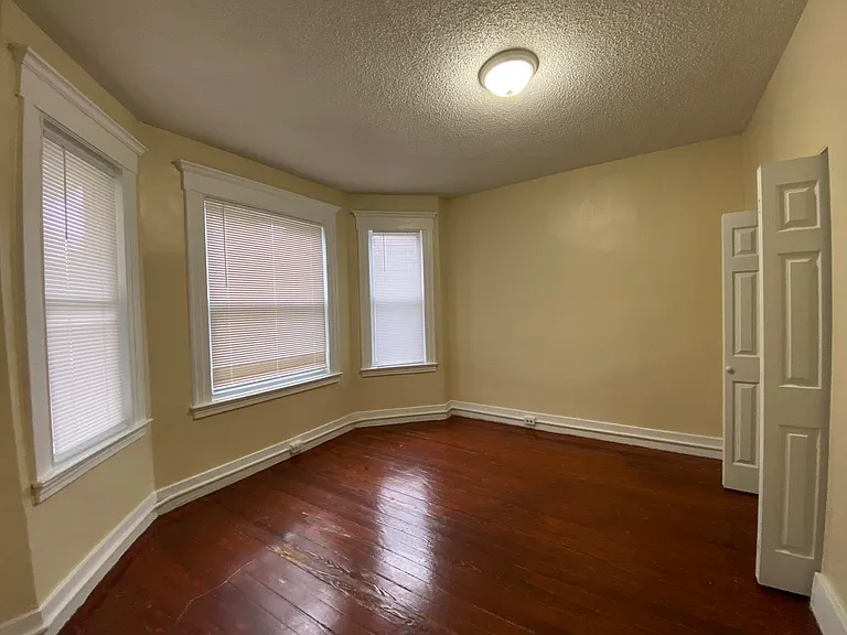 52 Dickerman St #L3 — Photo 7