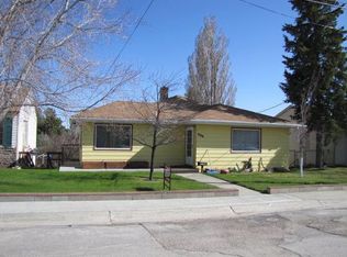 232 E Warwick St, Newcastle, WY 82701
