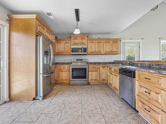 3rd image of 3746 N County Road 121