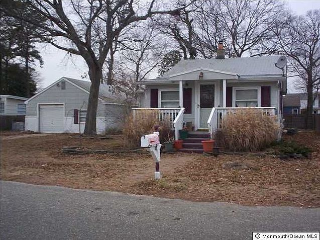 1st image of 16 Adair Dr