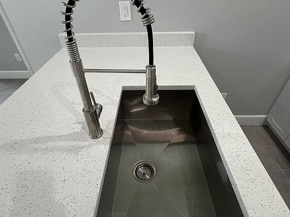 5th image of 1106 Royal Palm Ave #1104