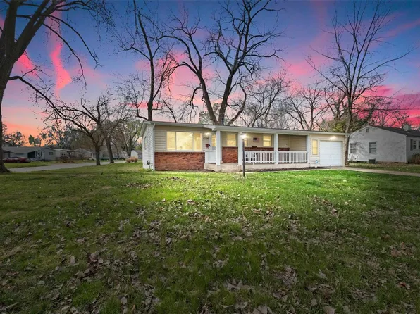 11200 Saint Shawn Ln, Saint Ann, MO 63074