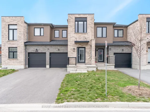 42 Fairlane Ave, Barrie, ON L9J 0M9