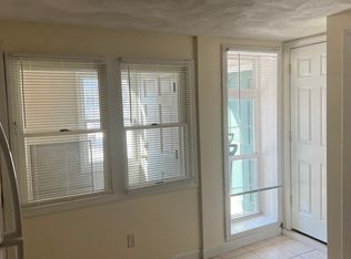 81 Cabot St APT 1M, Beverly, MA 01915