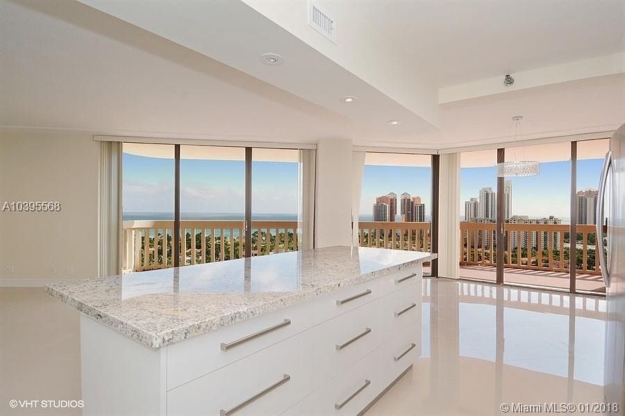 1st image of 19820 Turnberry Way
