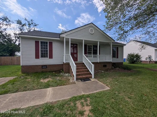 2302 Fitch Dr E, Wilson, NC 27893