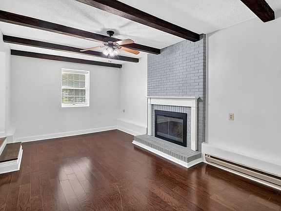 5th image of 3633 Dry Creek Ct