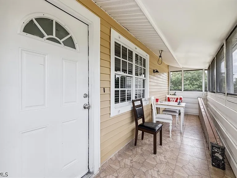 1108 Truman Ave — Photo 13