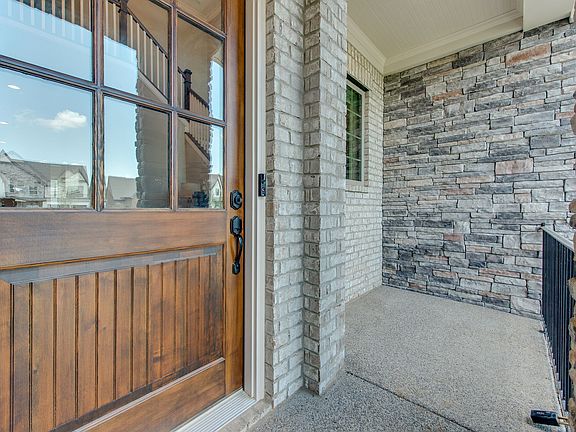 2nd image of 350 Tulley Ct