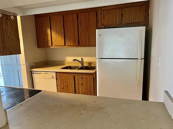5th image of 2000 N Congress Ave APT 205