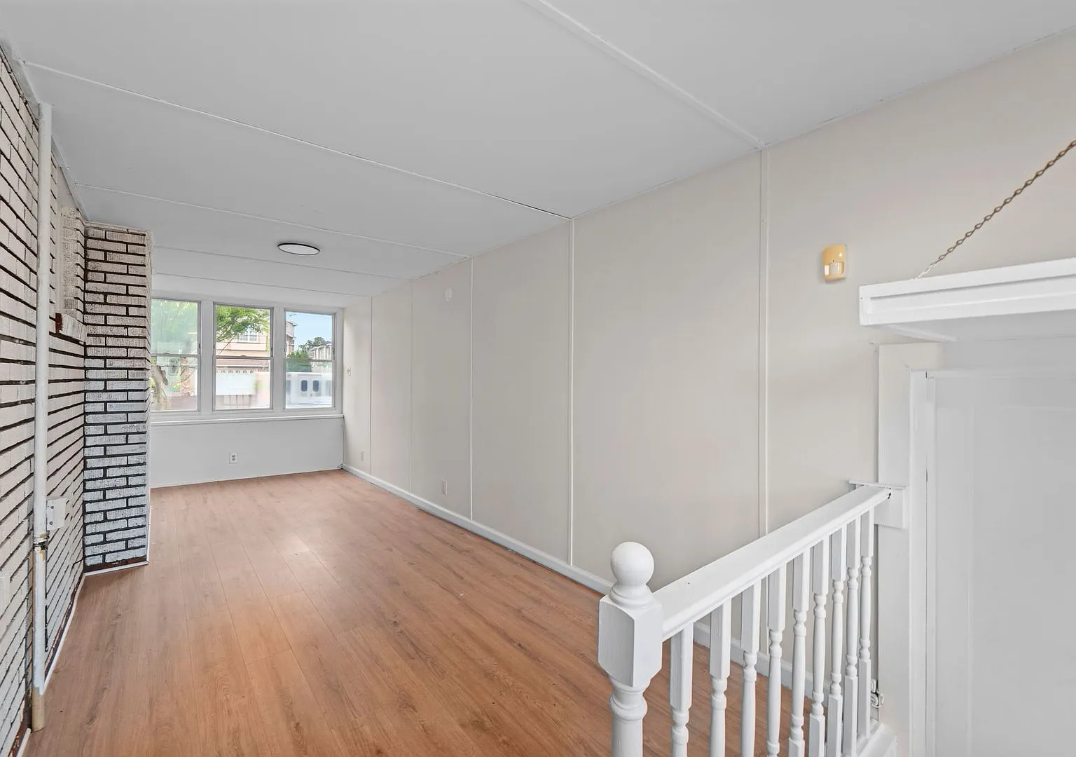 2215 N Wood Ave — Photo 3