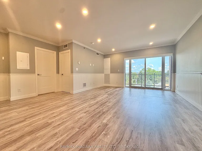 5698 Main St #414 — Photo 6