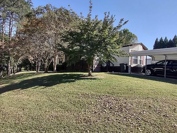 2nd image of 218 Mountain Village Cir