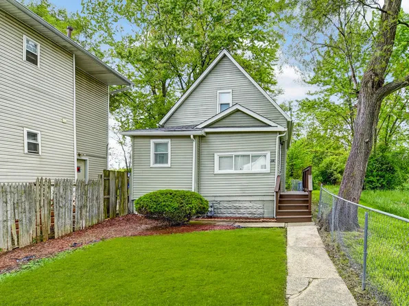 431 E 22nd St, Chicago Heights, IL 60411