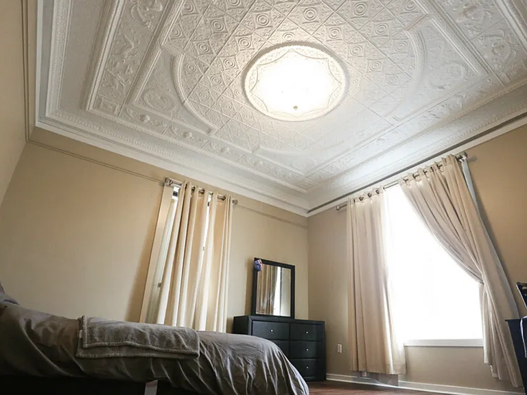 1015 E Broadway #203 — Photo 9