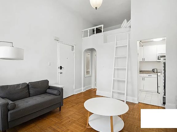 3rd image of 397 Clermont Ave APT 2F