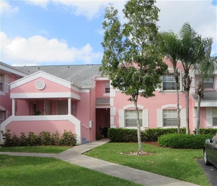 1st image of 2524 SE 20th Pl #206-B