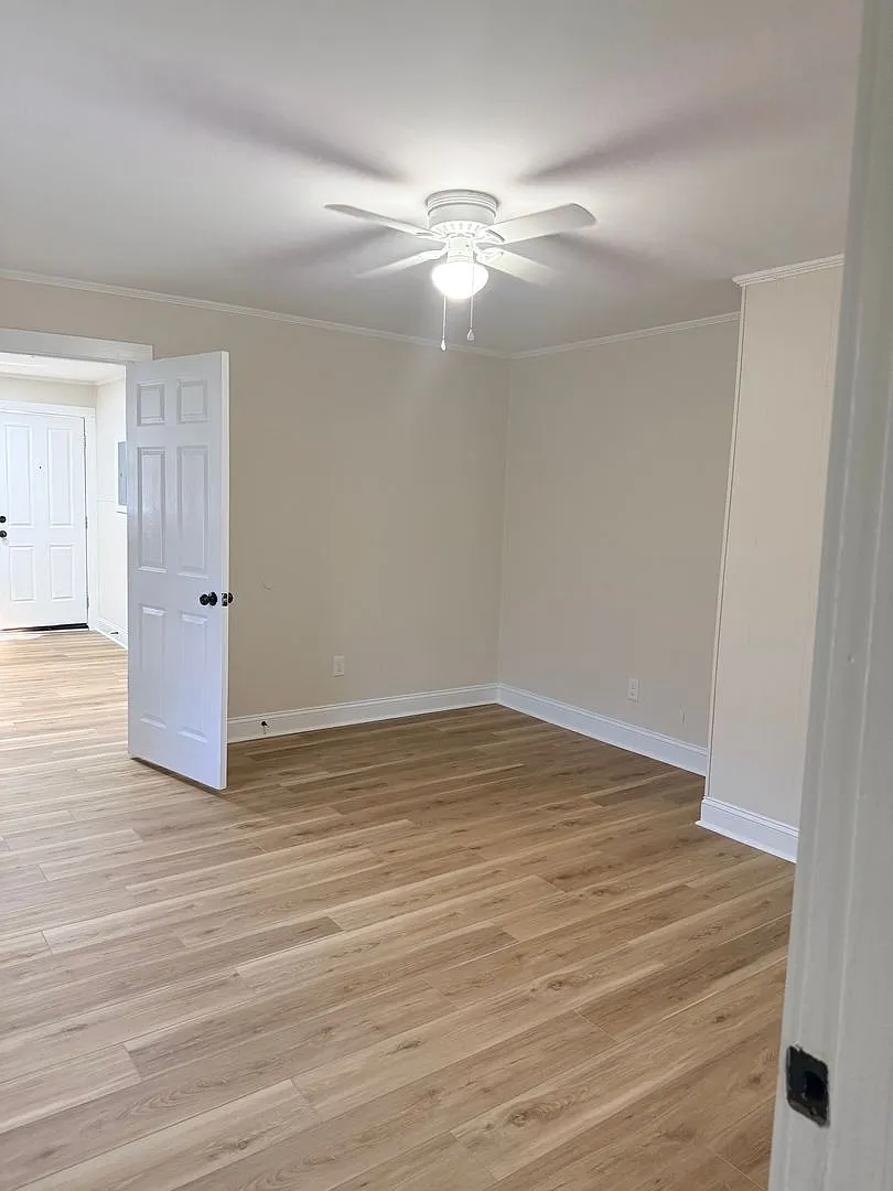 534 Manchester St — Photo 4