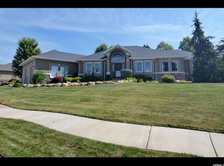 492 N Peregrine Cv, Layton, UT 84040