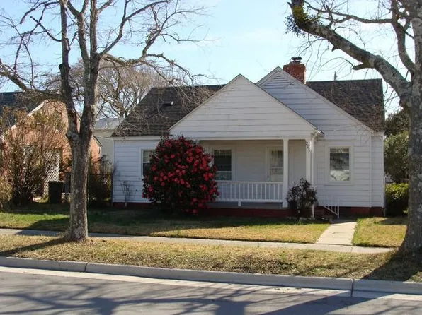 205 S 17th St, Morehead City, NC 28557