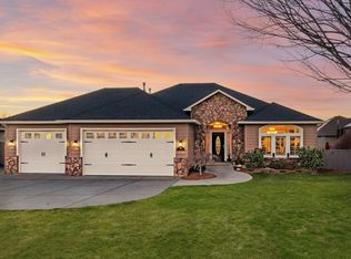 410 Lone Oak Dr, Medford, OR 97504