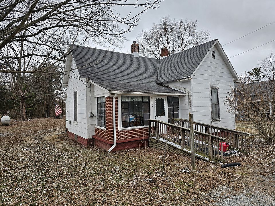 1st image of 103 N Franklin St