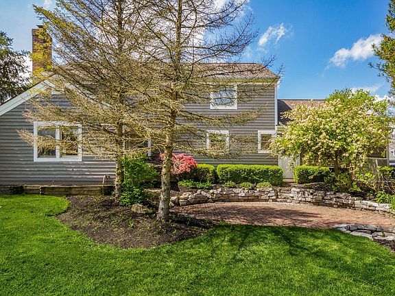 4th image of 253 Woodsfield Ct
