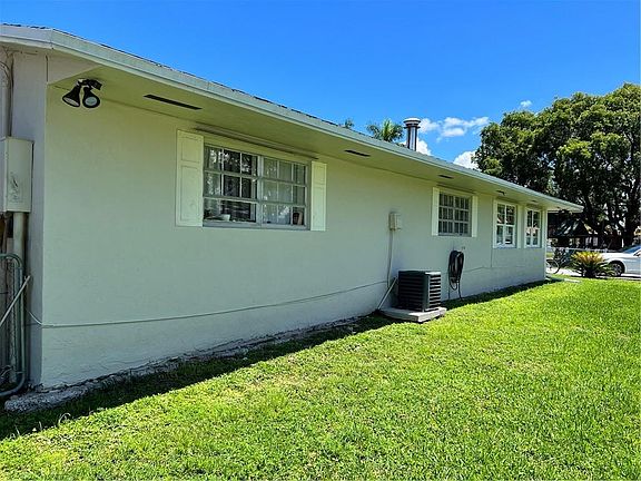 5th image of 4290 SW 141st Avenue