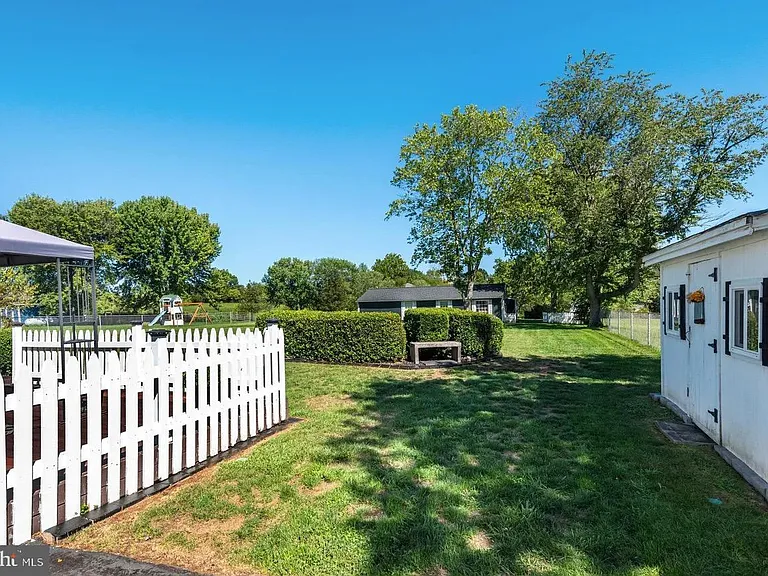 3105 James Madison Hwy — Photo 10