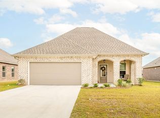 142 Villa Dr, Thibodaux, LA 70301