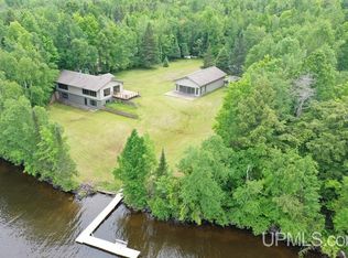 10180 W Shore Rd, Marenisco, MI 49947