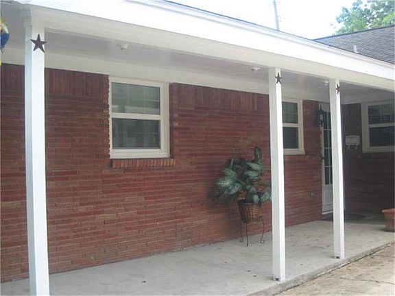 2nd image of 1212 Rebecca Dr