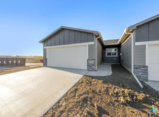 6521 E Steel St, Sioux Falls, SD 57110