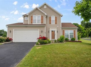 18 Butterfly Ln, West Henrietta, NY 14586