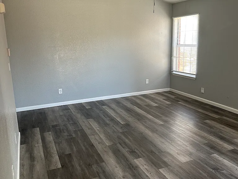 2920 Royal Run St — Photo 9