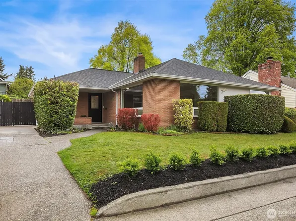 726 N 86th Street, Seattle, WA 98103
