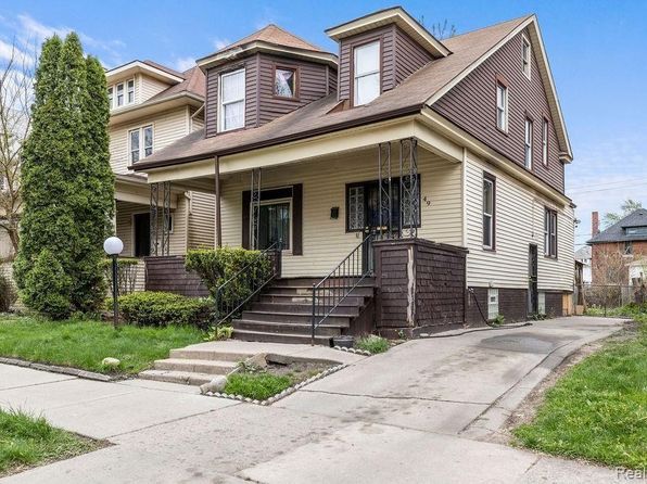 49 Richton St, Highland Park, MI 48203