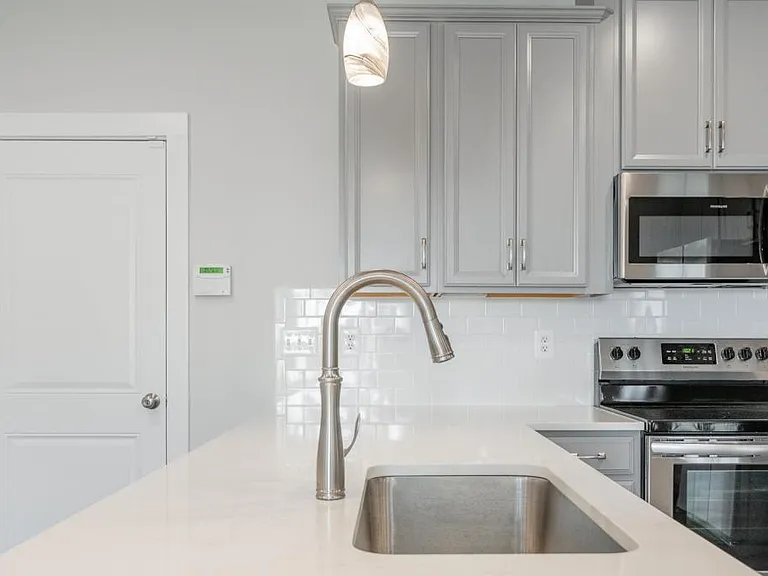 2618 Lassen Walk #A — Photo 14