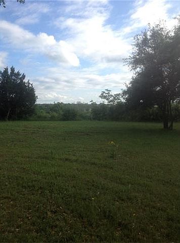 2nd image of 643 River Bluff Cir
