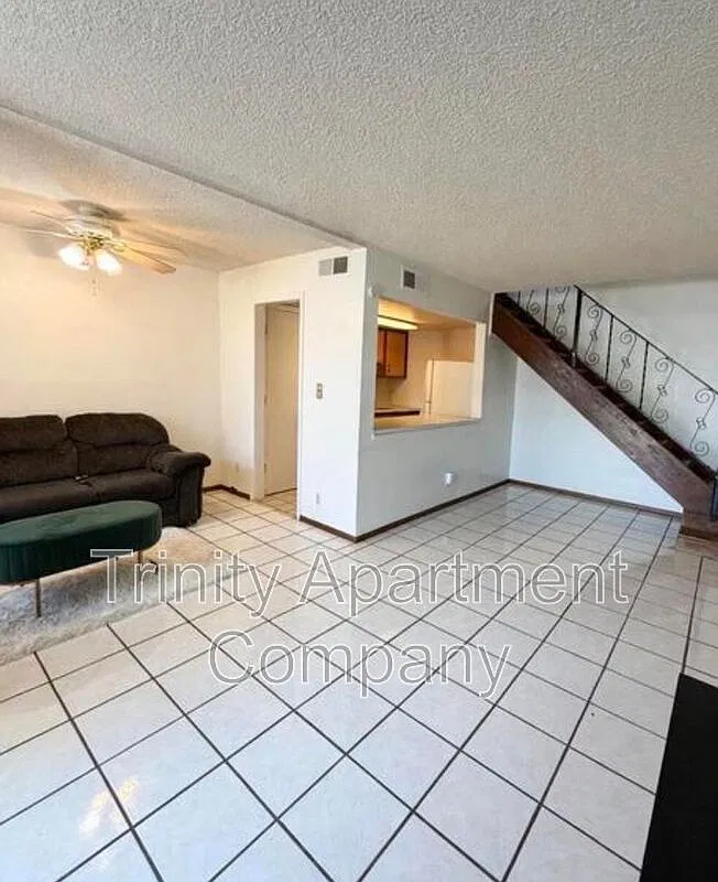 2 bed, 1.0 bath, 1020 sqft, $1,350 — Photo 1