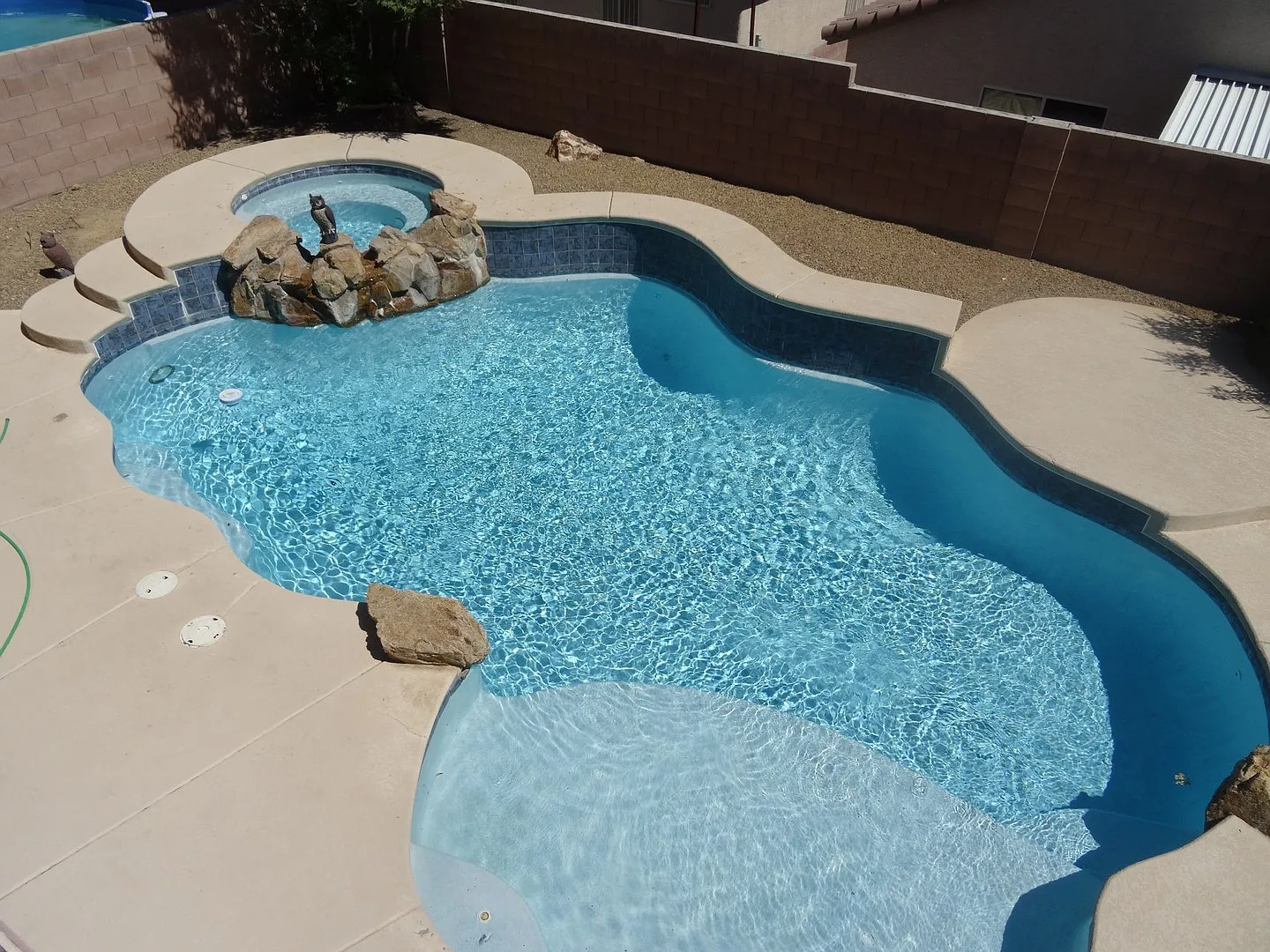 Great 2 Story Home W/ Pool & Spa — Photo 3