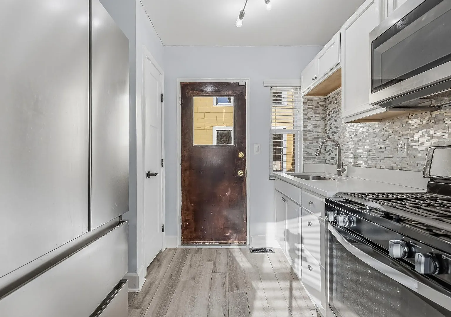 1780 John Calvin Ave - L — Photo 3