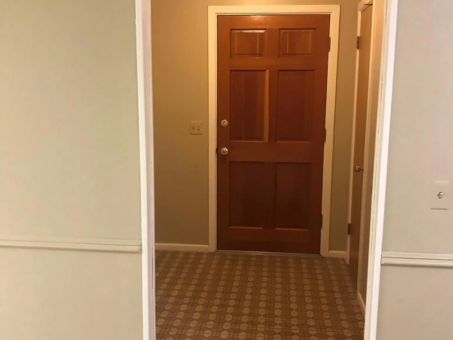 3 bed, 1396 sqft, $1,800 — Photo 4