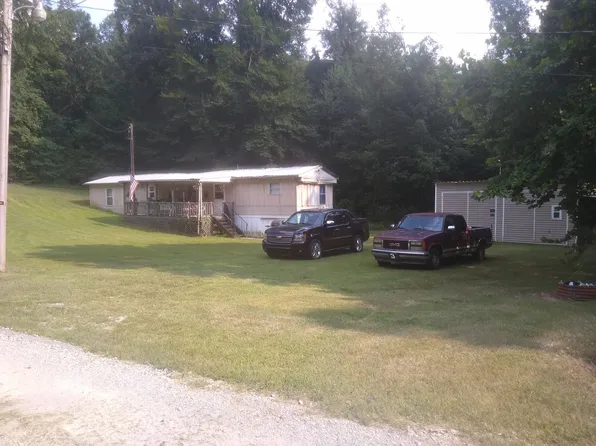 65 Hidden Valley Rd, Stewart, TN 37175