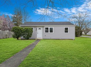 703 Provost Ave, Bellport, NY 11713