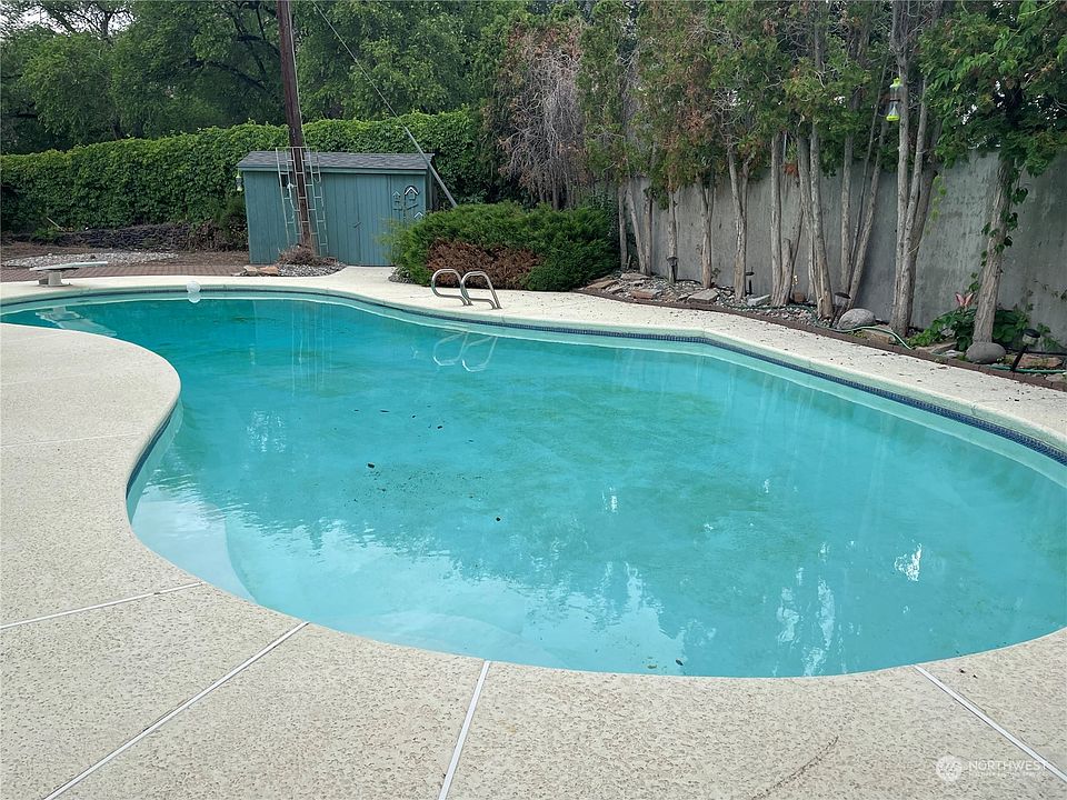 1004 Civic Way, Coulee Dam, WA 99116 MLS 2070542 Zillow