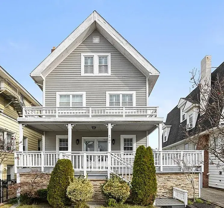 17 S Oakland Ave #1