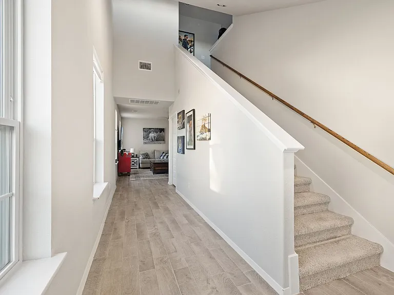 408 Black Opal Dr — Photo 6