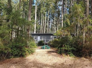 12105 Sound Dr, Anderson Island, WA 98303